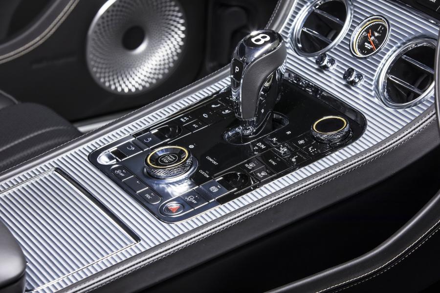 Детали интерьера Bentley Continental GT 2018 года  (AU) (фото 21 из 40)